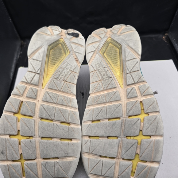 Hoka Beige Shoes with Yellow and Blue Gradient‎ Sole - Picture 7 of 7